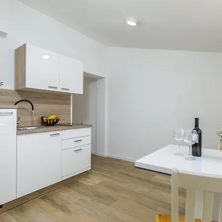 Sea La Vie Apartment Fazana Exterior photo